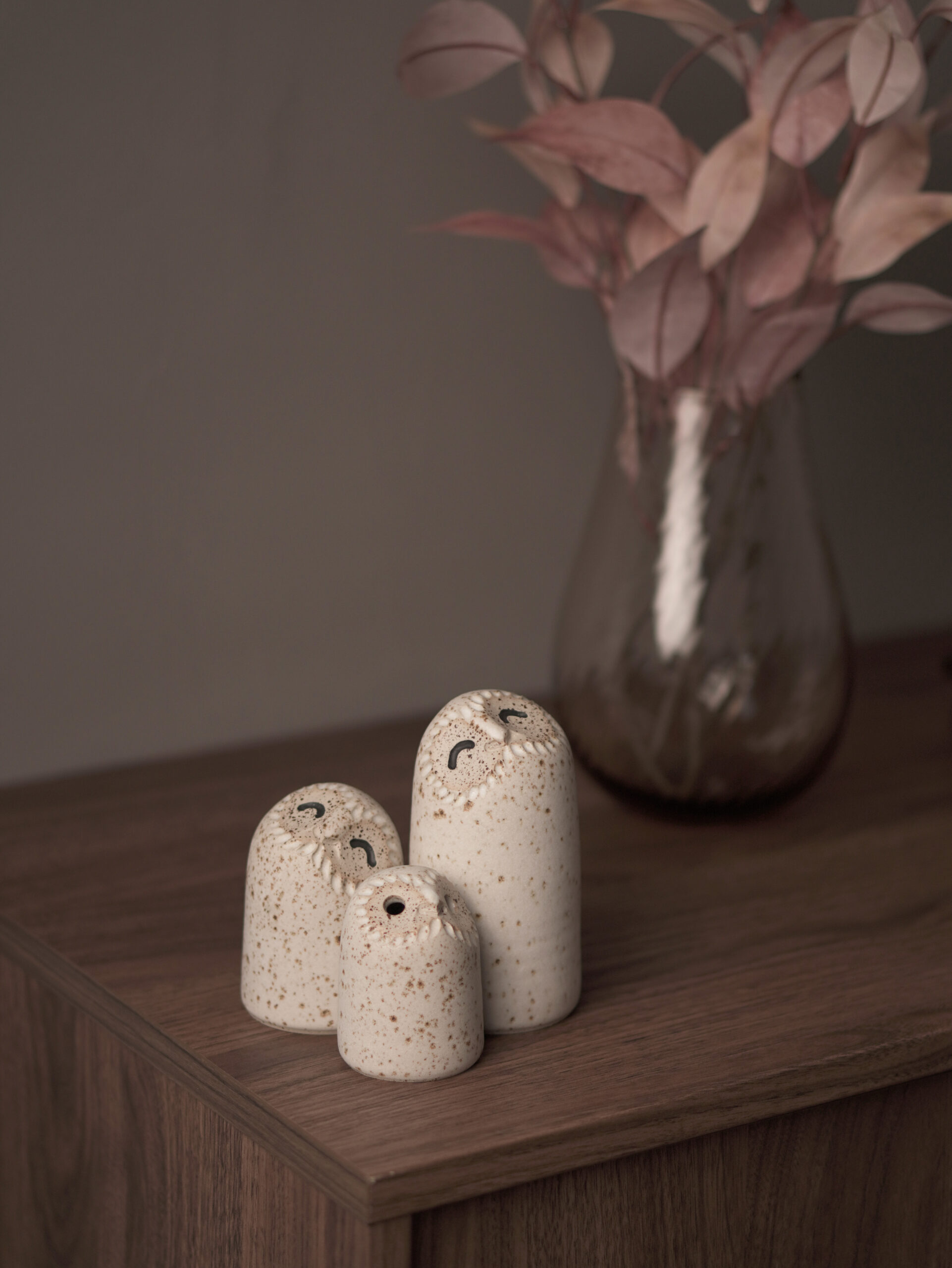 BIENTÔT DISPONIBLE - Chouettes en grès blanc